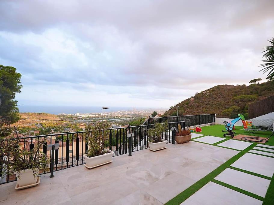A+View Private Terrace Private Pool Family Fun Villa Badalona Eksteriør billede